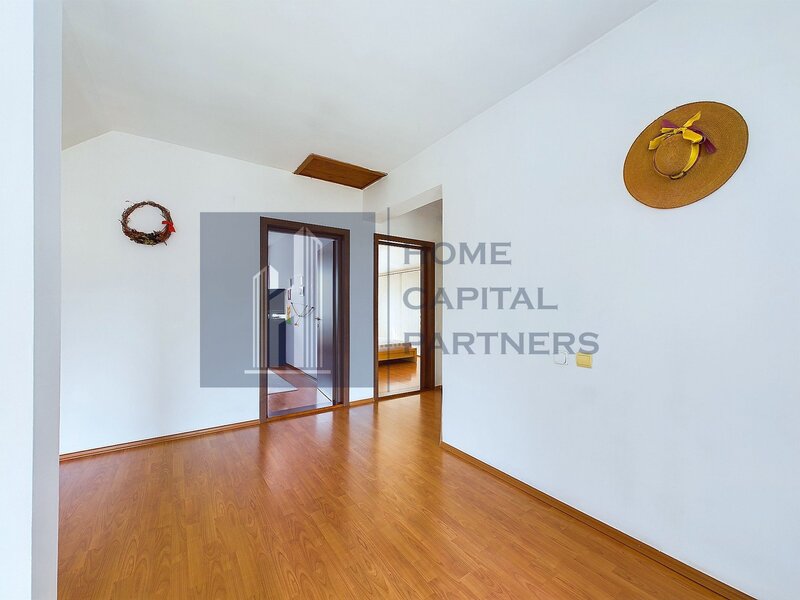 Buftea, casa de vanzare 6 camere, 3 bai, utilitati.