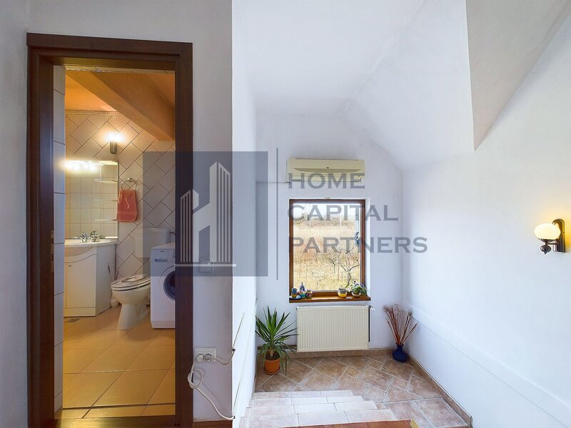 Buftea, casa de vanzare 6 camere, 3 bai, utilitati.